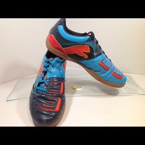 Puma Power Cat indoor soccer training shoe sz 10